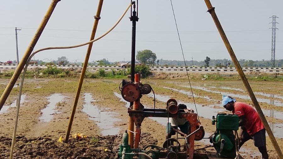 Srinivas Foundations drilling rig collecting soil samples at a site near Hyderabad